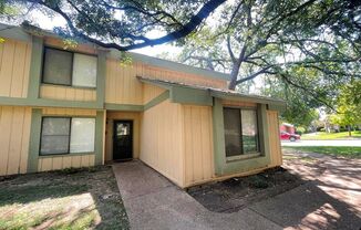 Great Condo for lease in North Austin!