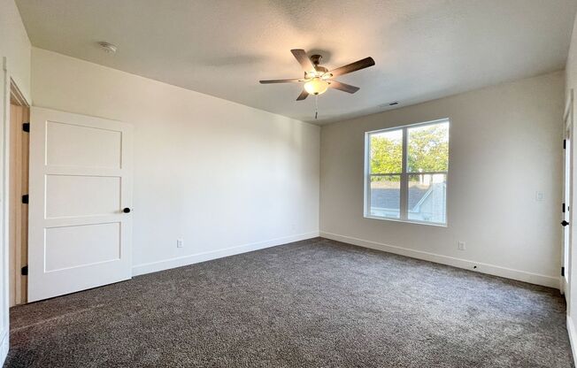 3 beds, 2.5 baths, 1,807 sqft, $1,945, Unit Building 13- 261 N 3600 W