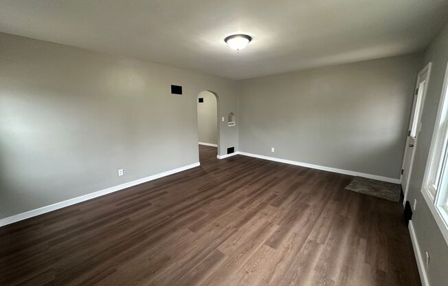 3 beds, 1 bath, $1,300