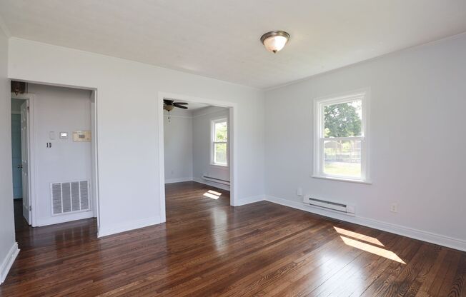 Charming 2-Bedroom Home with Modern Upgrades, Minutes from Downtown Richmond