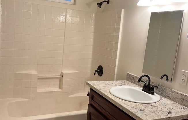 2 beds, 1 bath, 918 sqft, $2,999, Unit 031