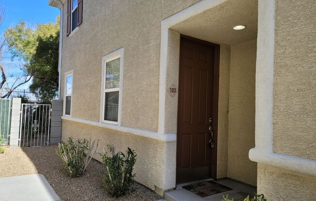 3 beds, 2.5 baths, $1,995