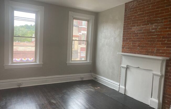 ** Luxury 3-Bedroom, 1.5-Bath Home in the Heart of Lawrenceville, PA!**