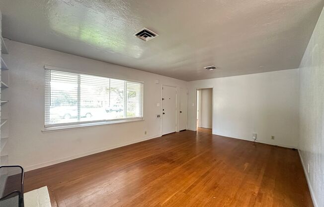 Great Location near McKinley Park!