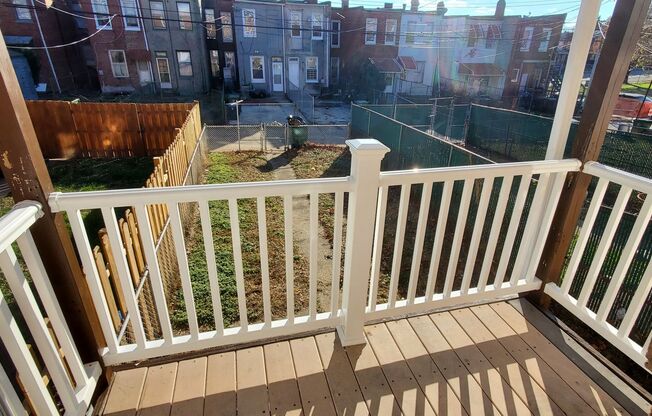 Large 3-Bed, w/ Central Air & Laundry in-unit