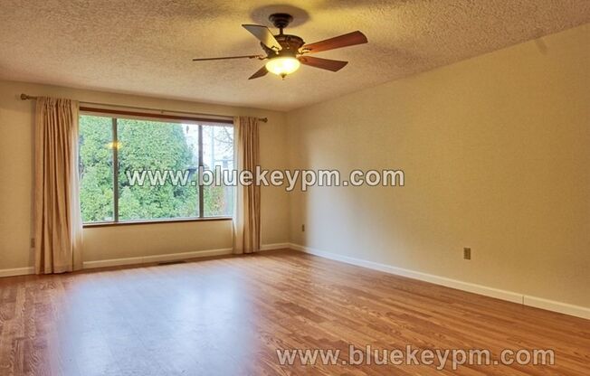 3 beds, 2 baths, $2,595