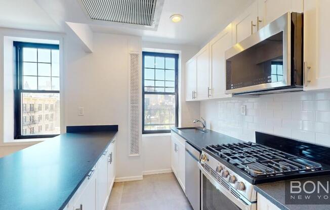 240 WAVERLY PL