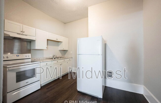 611 N Main St