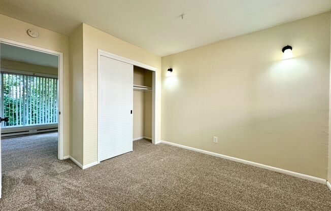 1 bed, 1 bath, $1,099, Unit 9128