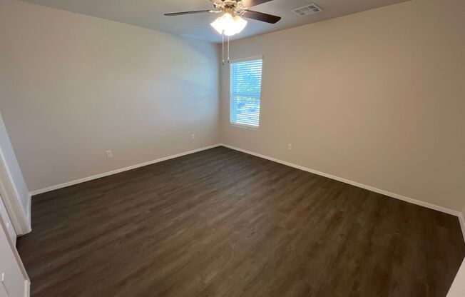 *Pre-leasing* NEWER Three Bedroom | Two Bath Home in Park Place