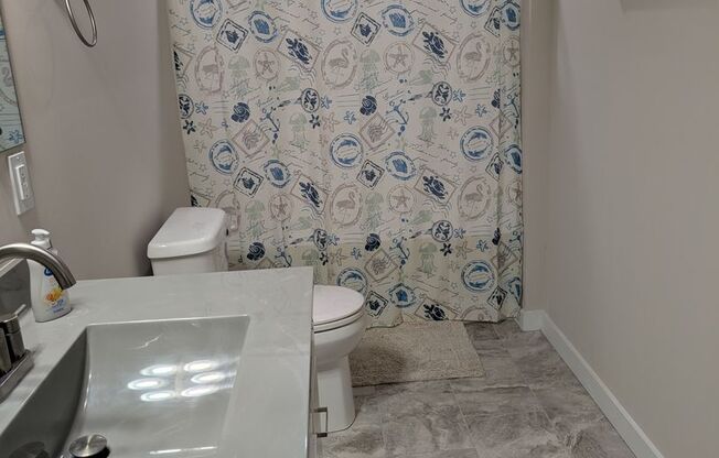 2 beds, 1 bath, 1,088 sqft, $1,900, Unit Apt 301 Short term