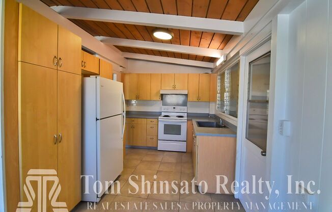 Spacious House available in Hawaii Kai!