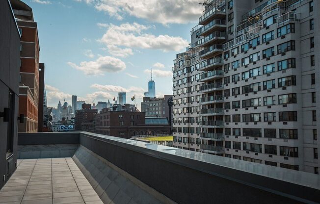 2 beds, 1 bath, $9,000, Unit 9E