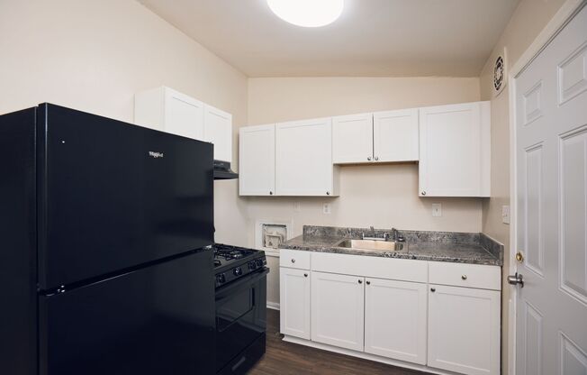 Lenox Hills Apartements