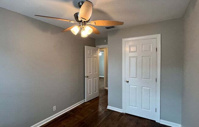 3 beds, 1 bath, $1,350