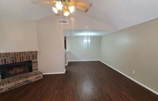 3 beds, 2 baths, $1,650