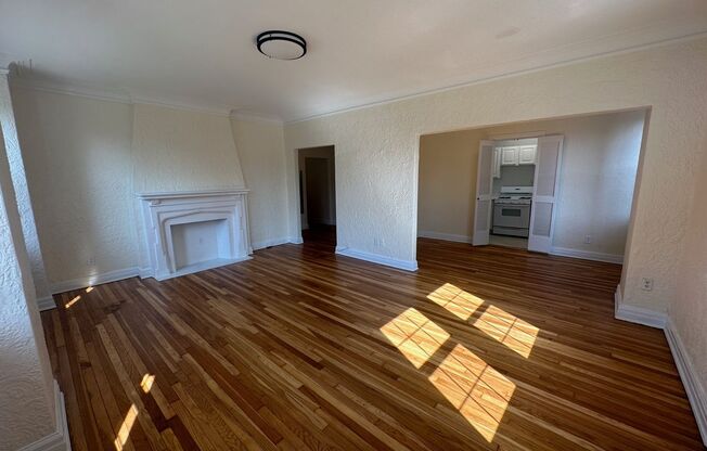 2 beds, 2 baths, 1,303 sqft, $2,200, Unit New King Edward 202