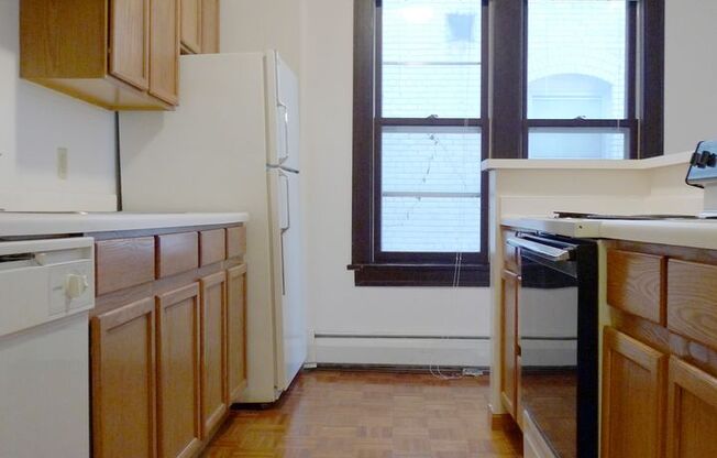 2 beds, 2 baths, 1,075 sqft, $1,450, Unit 12 - 01