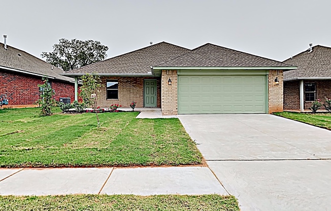 Fantastic 3 Bed 2 Bath Home in Midwest City