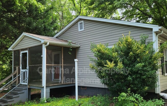 1603 HOLLY LEAF AVE