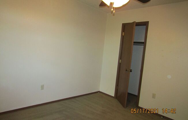 2 beds, 1 bath, 950 sqft, $825, Unit 2809 NW 46th Street Apt C