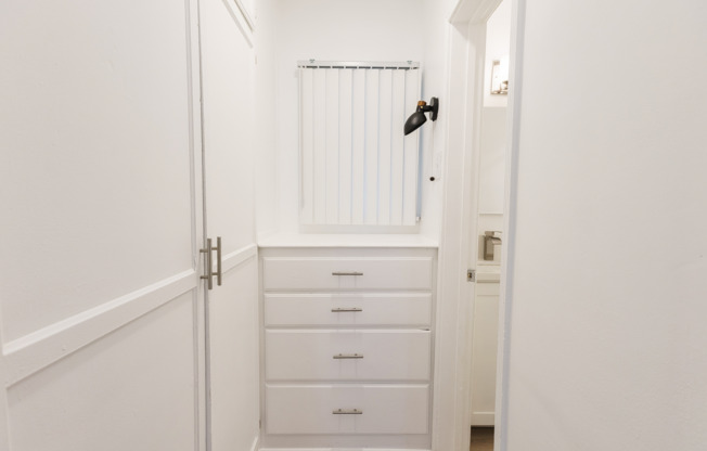 Studio, 1 bath, 325 sqft, $2,398, Unit 15