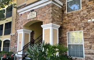 2404 COURTNEY MDWS CT