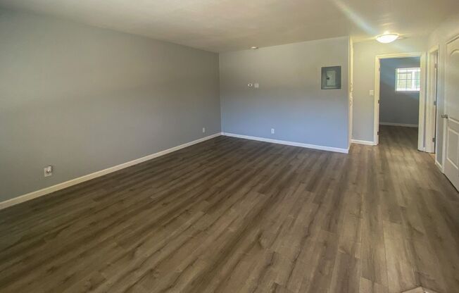 1 bed, 1 bath, 650 sqft, $1,595, Unit O-49