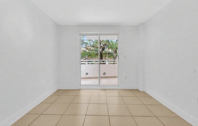 2100 BRICKELL AVE