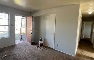 4 beds, 1 bath, $1,250