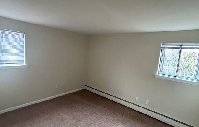 1 bed, 1 bath, 550 sqft, $1,250, Unit G09