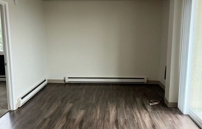 1 bed, 1 bath, 642 sqft, $1,225, Unit 118