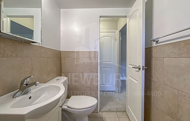 1 bed, 1 bath, 525 sqft, $915, Unit 104-01