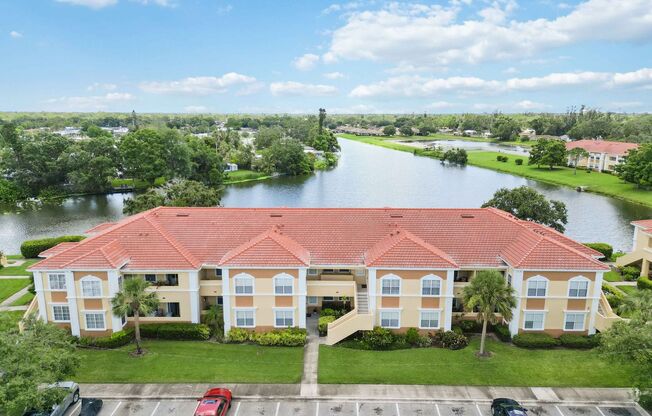 Beautiful furnished 2/2 unit becoming available now for annual rent