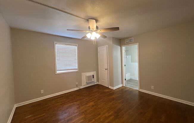 1 bed, 1 bath, 600 sqft, $950, Unit 7