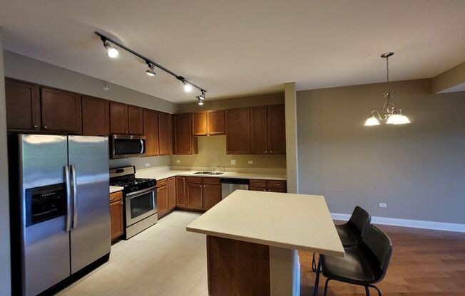 2 beds, 2 baths, 1,474 sqft, $2,250, Unit 127