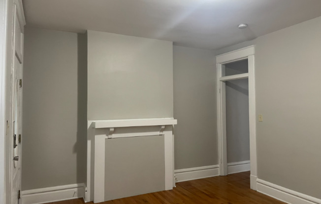 1484 MICHIGAN AVE