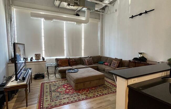 3 beds, 2 baths, 1,600 sqft, $2,495, Unit 519