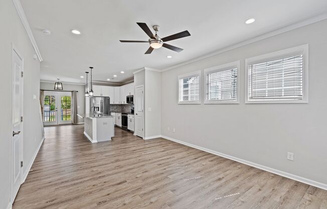3 beds, 2.5 baths, $1,900, Unit Unit A