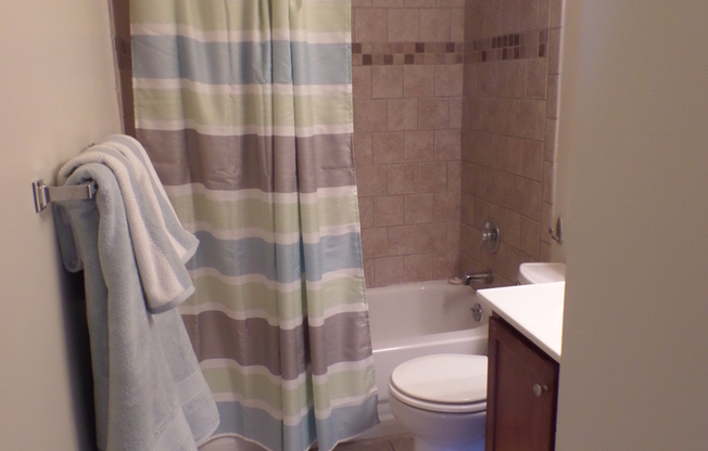 2 beds, 1 bath, 760 sqft, $1,900, Unit 1-0503