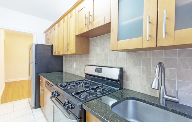 1 bed, 1 bath, 719 sqft, $5,495, Unit 5H