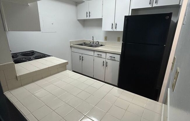 2 beds, 1.5 baths, 1,045 sqft, $1,100, Unit B2-03