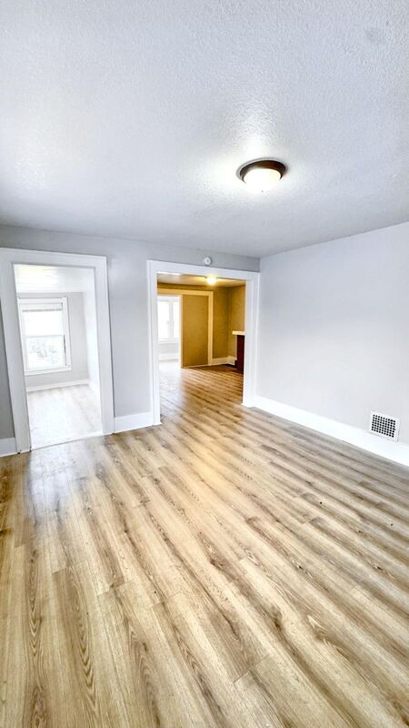 818 NORWOOD