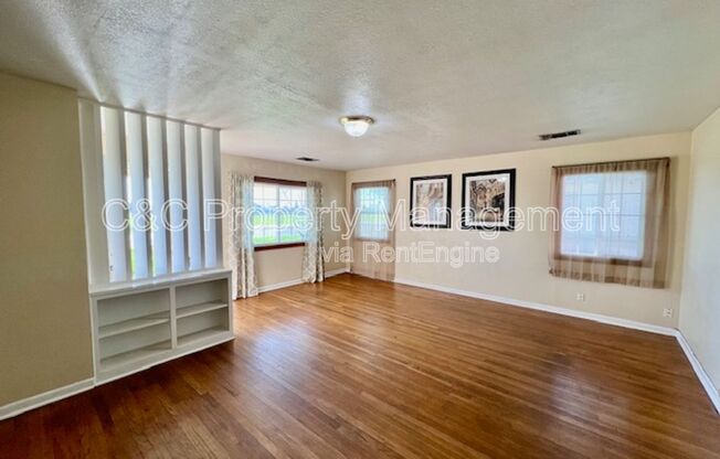 1720 CHERRY AVE