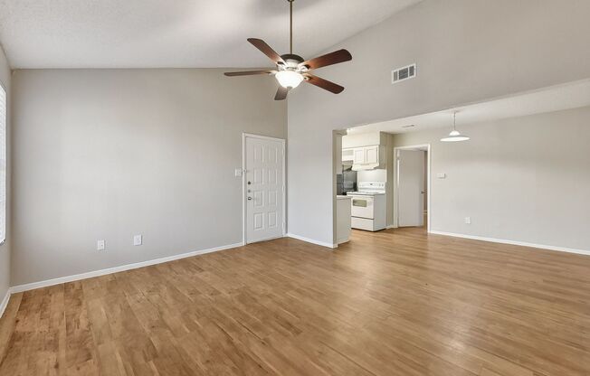 1 bed, 1 bath, 601 sqft, $850, Unit 203