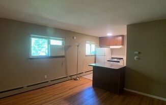 1 bed, 1 bath, 650 sqft, $850, Unit Unit 5