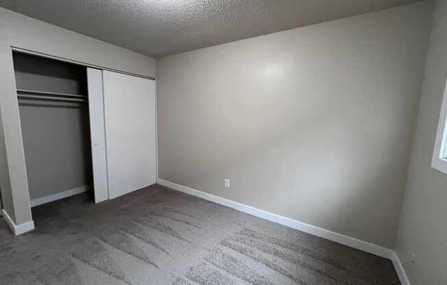 2 beds, 1 bath, 720 sqft, $1,295, Unit 8