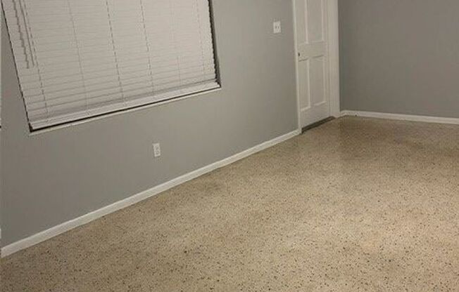 2 beds, 1 bath, $1,550