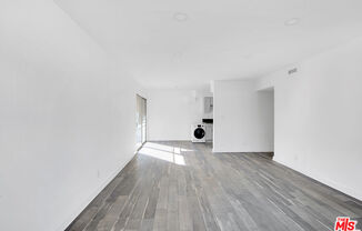 1610 S BEVERLY GLN BLVD