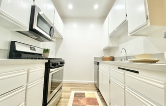 1327 N SIERRA BONITA